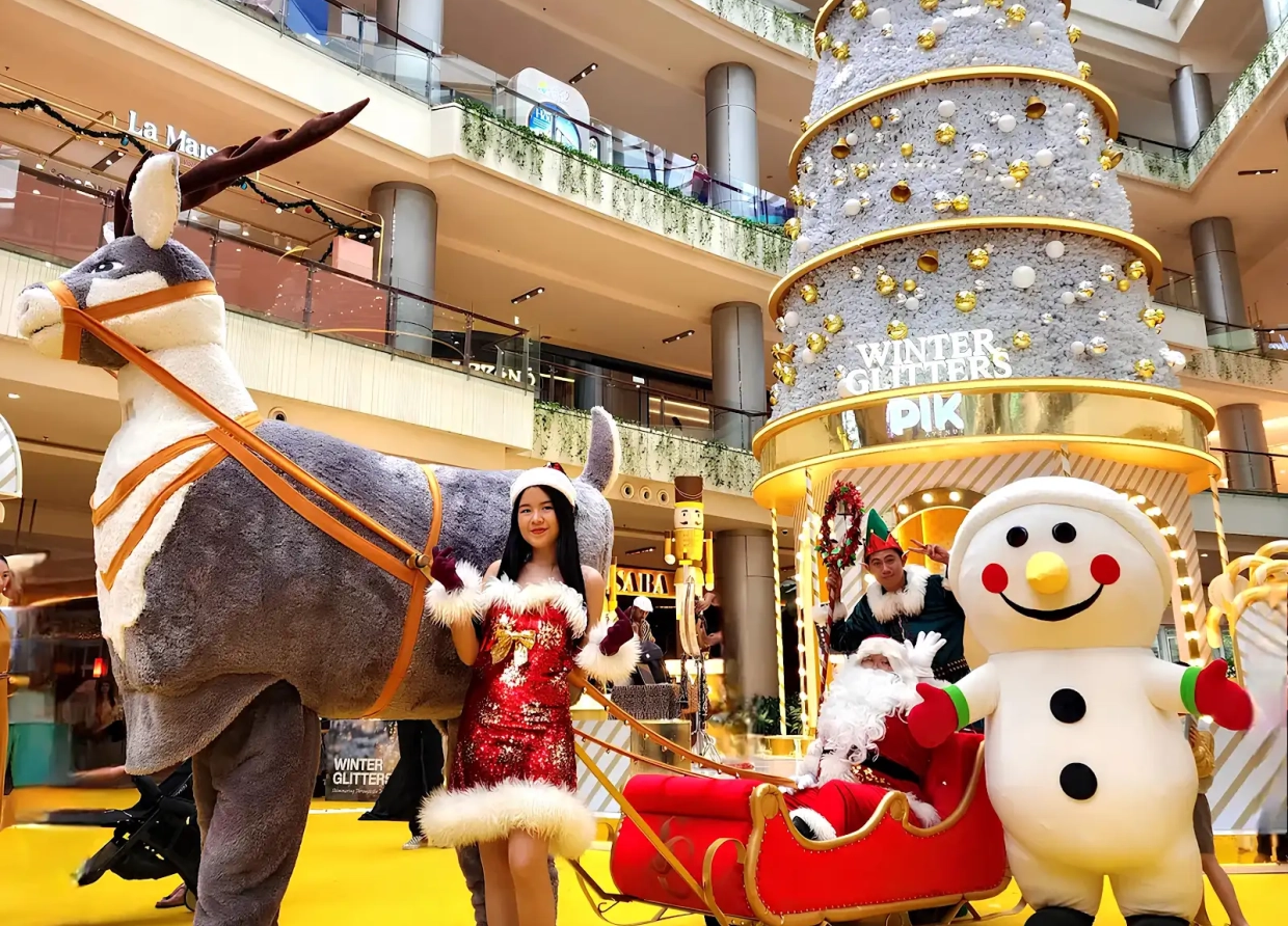 EXPERIENCE THE THRILLS OF WINTER GLITTERS AT PIK AVENUE: ENJOY ICE SKATING AND SHOPPING TO THE FULLEST