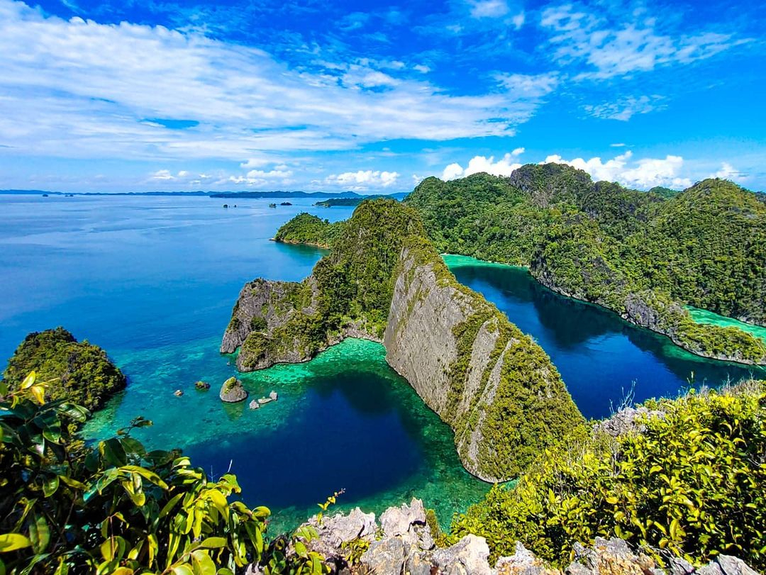 DISCOVERING PAPUA: 10 STUNNING HIDDEN GEMS FOR THE ULTIMATE ADVENTURE SEEKER