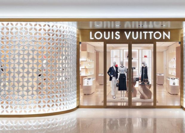 EMBARKING A NEW BOUTIQUE OF LOUIS VUITTON'S AT PLAZA INDONESIA