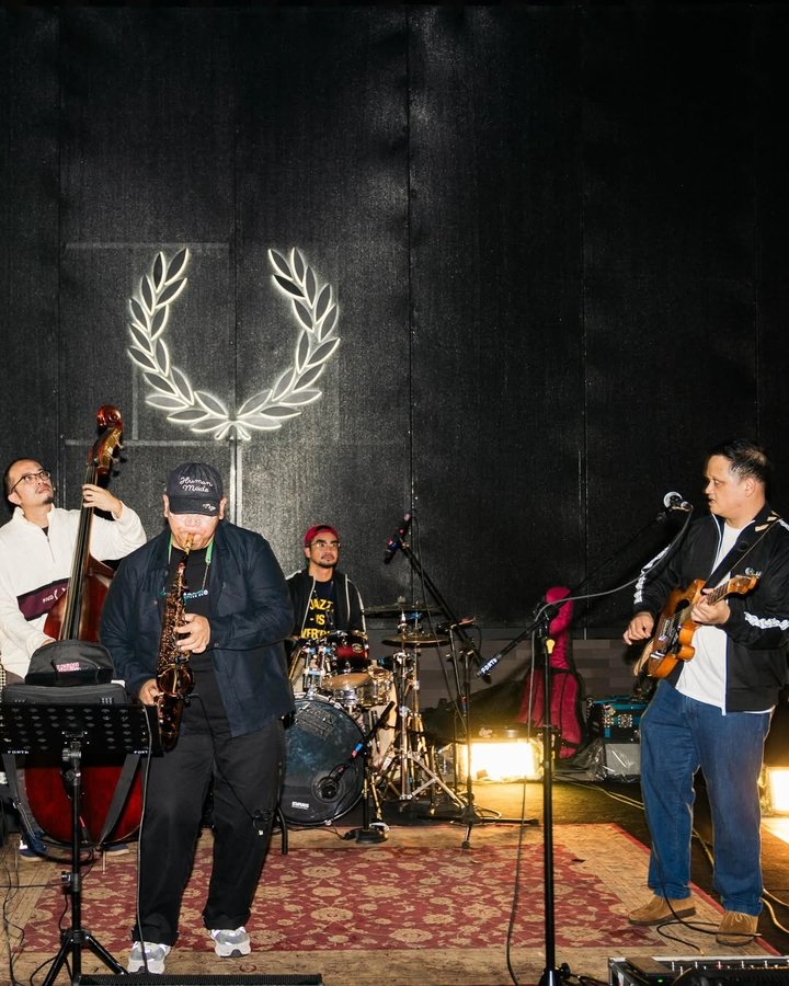 Fred Perry DNA Exhibition Fountain Plaza Senayan Jakarta music performance Jugo Djarot The Patras SCRBS creative community