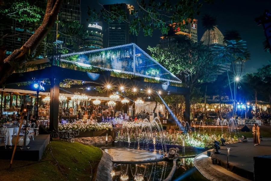 Hutan Kota by Plataran night Jakarta city lights trees illuminated GBK evening