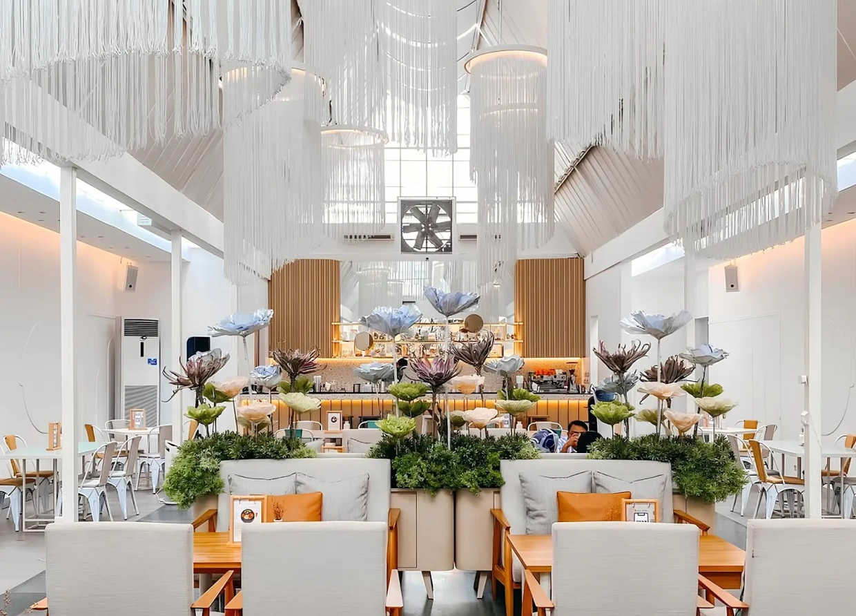 CHARMING FLORAL-THEMED CAFES IN BANDUNG FOR A DELIGHTFUL HANGOUT