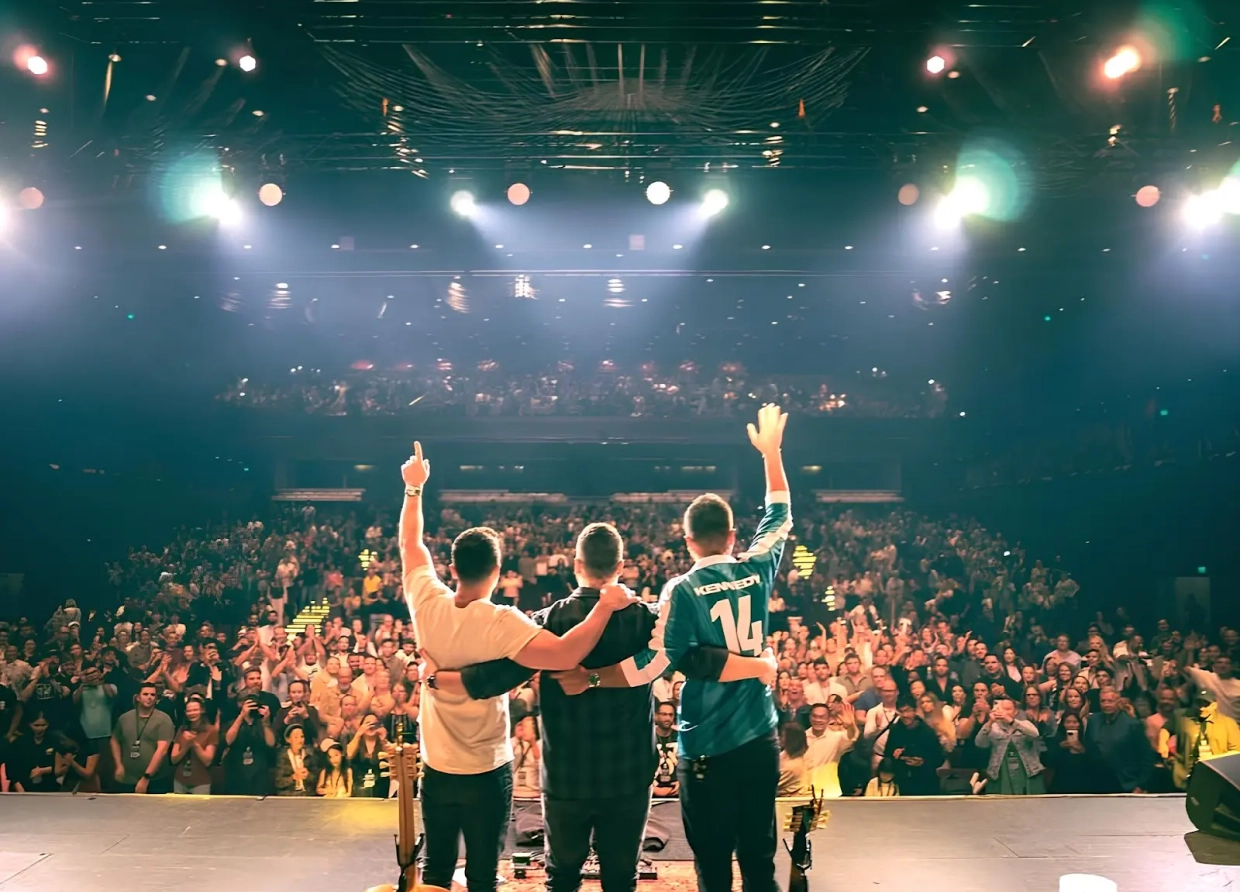 BOYCE AVENUE TO HOLD CONCERT IN JAKARTA, BRINGING ACOUSTIC MUSIC MAGIC