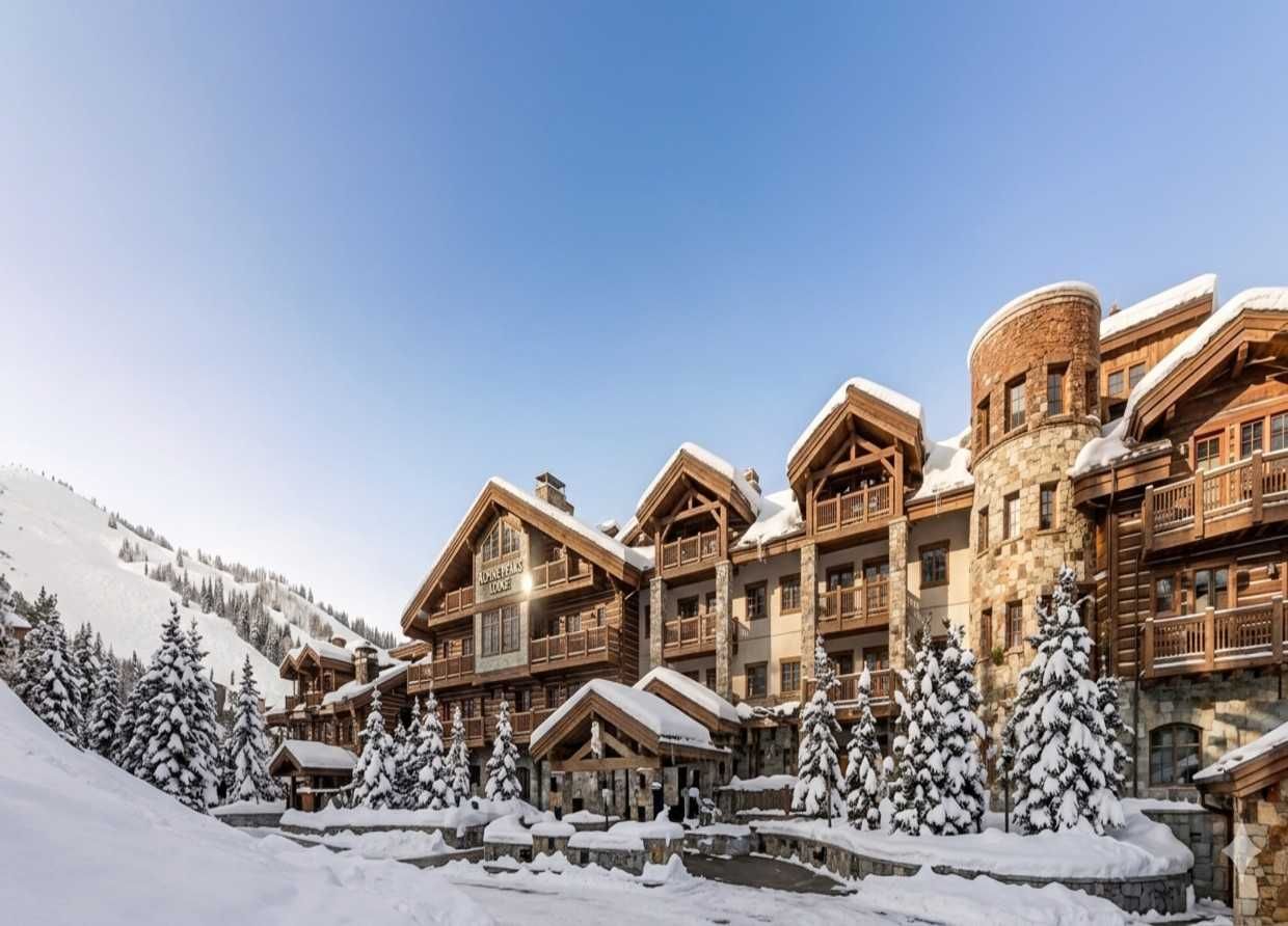 L'APOGÉE COURCHEVEL: A DECADE SOARING IN ALPINE ELEGANCE
