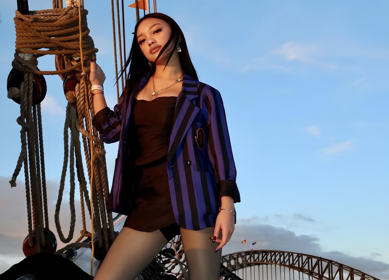 NAURA AYU REPRESENTS INDONESIA WITH ELEGANCE AT THE INTERNATIONAL “WEDNESDAY’S DOOM TOUR”