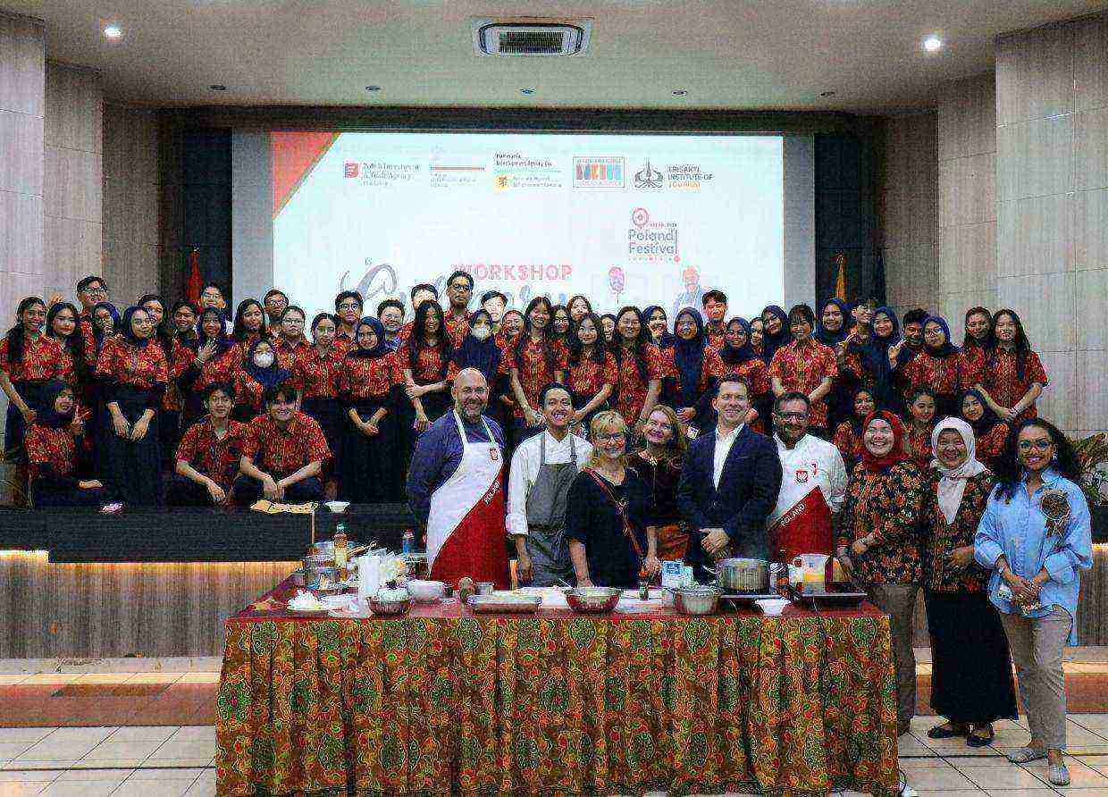 POLAND FESTIVAL GOES TO CAMPUS: CULINARY WORKSHOP INTRODUCES POLISH FLAVORS TO TRISAKTI INSTITUTE OF TOURISM