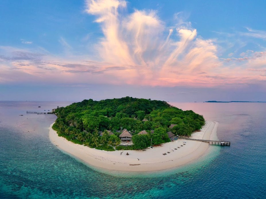 NIKOI AND CEMPEDAK: EXCLUSIVE ESCAPES IN THE RIAU ARCHIPELAGO