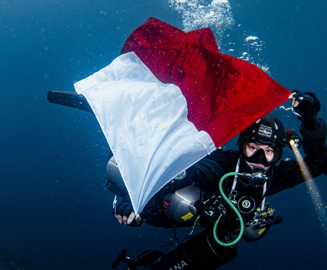 REACHING EXTREME OCEAN DEPTHS KIRANA LARASATI SETS A NEW 127 METER DIVING RECORD