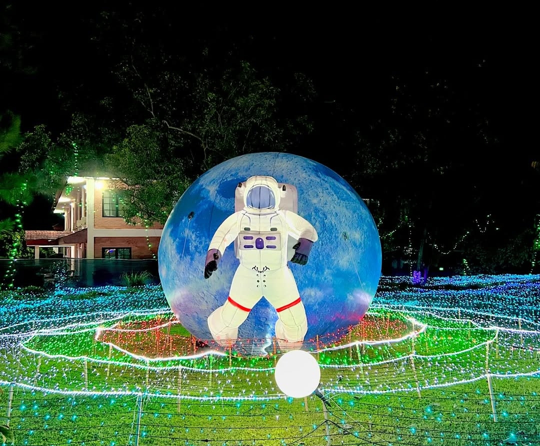 LIGHT WONDERLAND AT STUDIO ALAM TVRI DEPOK: A NIGHT JOURNEY THROUGH WAVES OF LIGHT