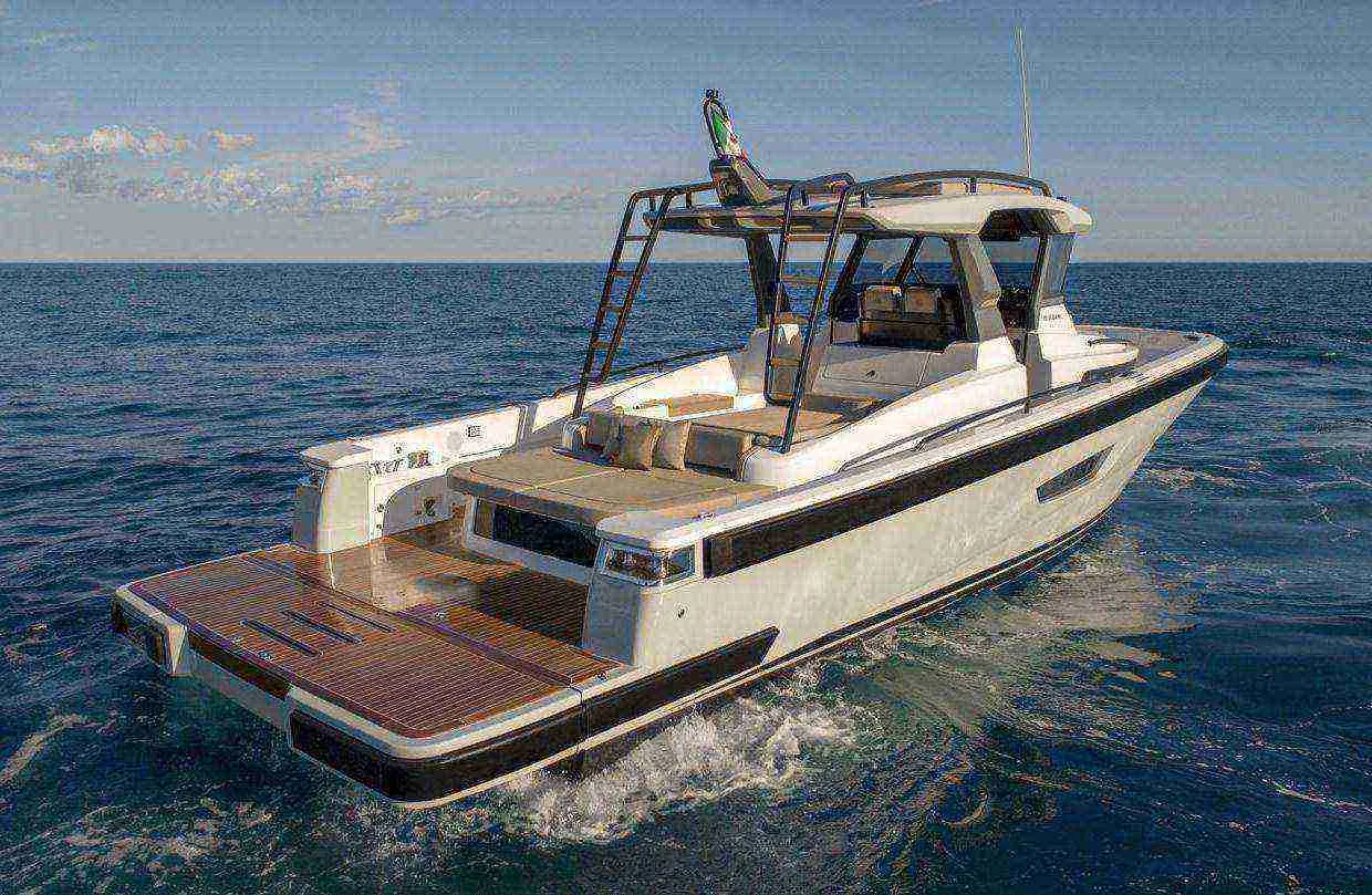 BLUEGAME UNVEILS STUNNING VESSELS AND SUSTAINABLE INNOVATIONS AT VENICE BOAT SHOW