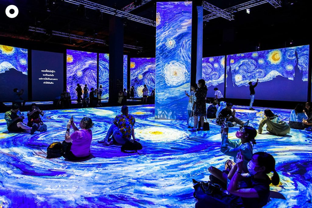 EXPLORING JAKARTA'S IMMERSIVE EXHIBITIONS: A FUSION OF ART AND TECHNOLOGY