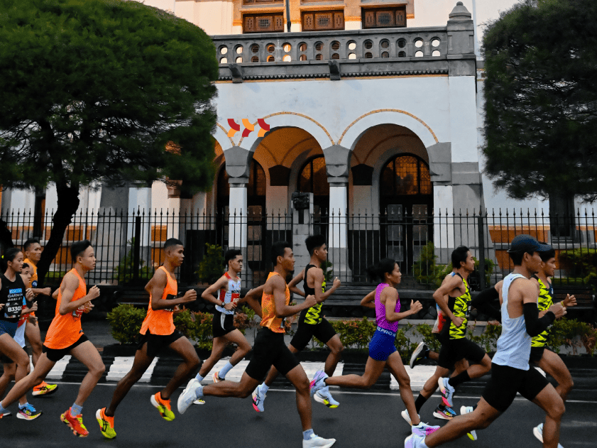 OWN THE GAME: SEMARANG 10K RETURNS WITH FRESH CHALLENGES AND A GOLDEN MOMENT FOR RUNNERS