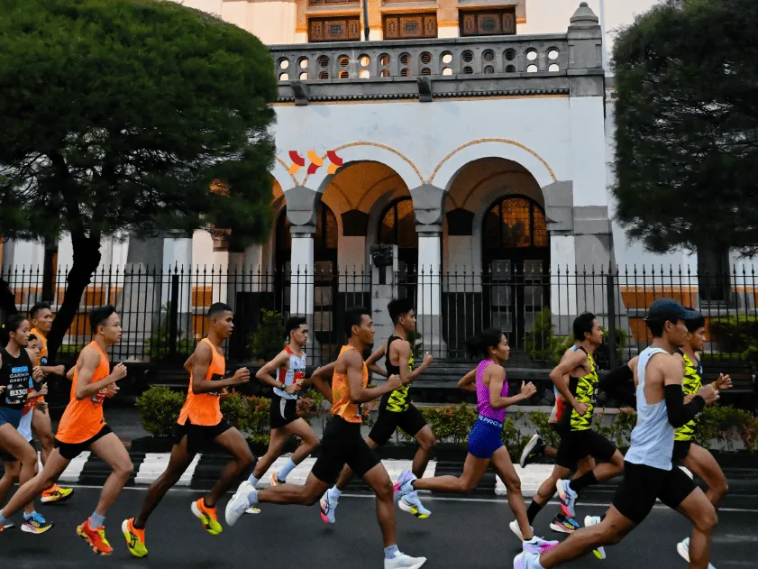 OWN THE GAME: SEMARANG 10K RETURNS WITH FRESH CHALLENGES AND A GOLDEN MOMENT FOR RUNNERS