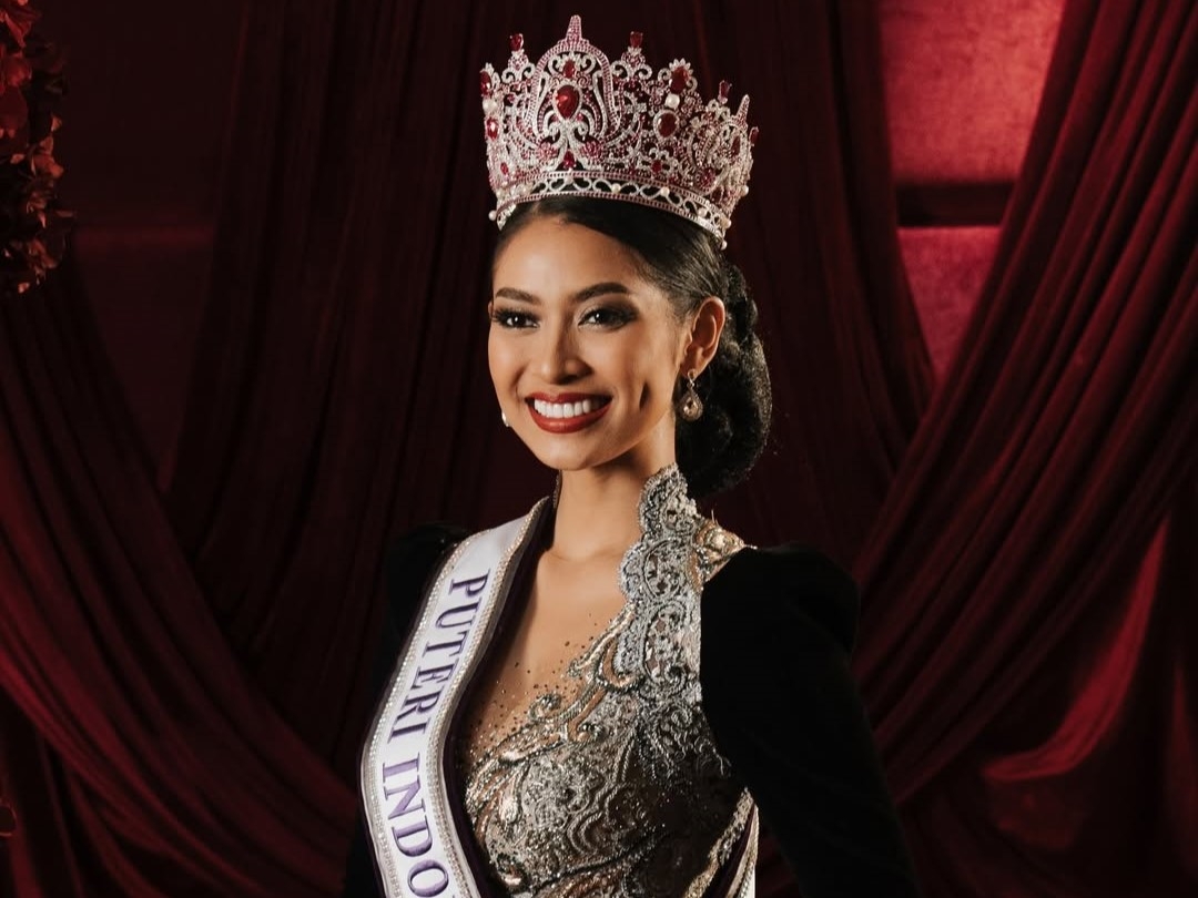 AGNES ADITYA RAHAJENG WINS THE PUTERI INDONESIA 2026 CROWN