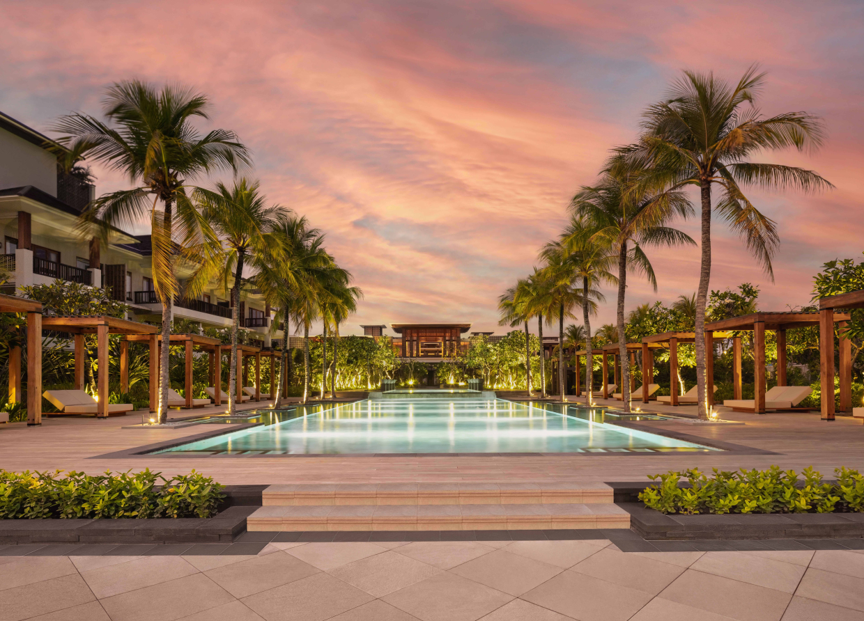 SEASIDE ELEGANCE: FIRST LOOK AT REGENT BALI CANGGU'S UNMATCHED ALLURE