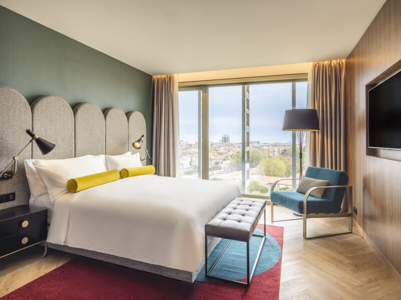 RENAISSANCE HOTELS EXPANDS INTO PORTUGAL WITH THE OPENING OF RENAISSANCE PORTO LAPA HOTEL