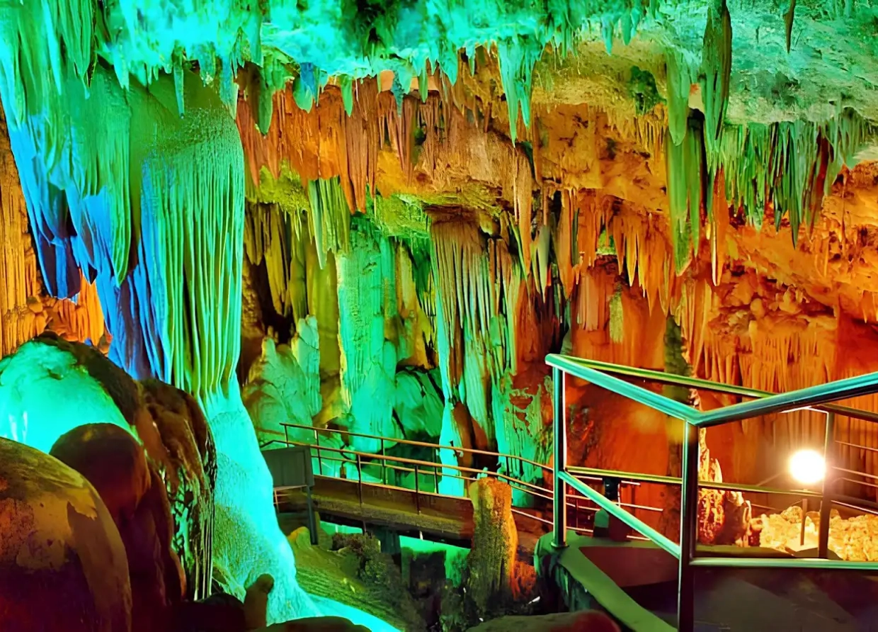 EXPLORING THE BEAUTY OF PACITAN CAVES: A JOURNEY RICH IN CHARM AND HISTORY