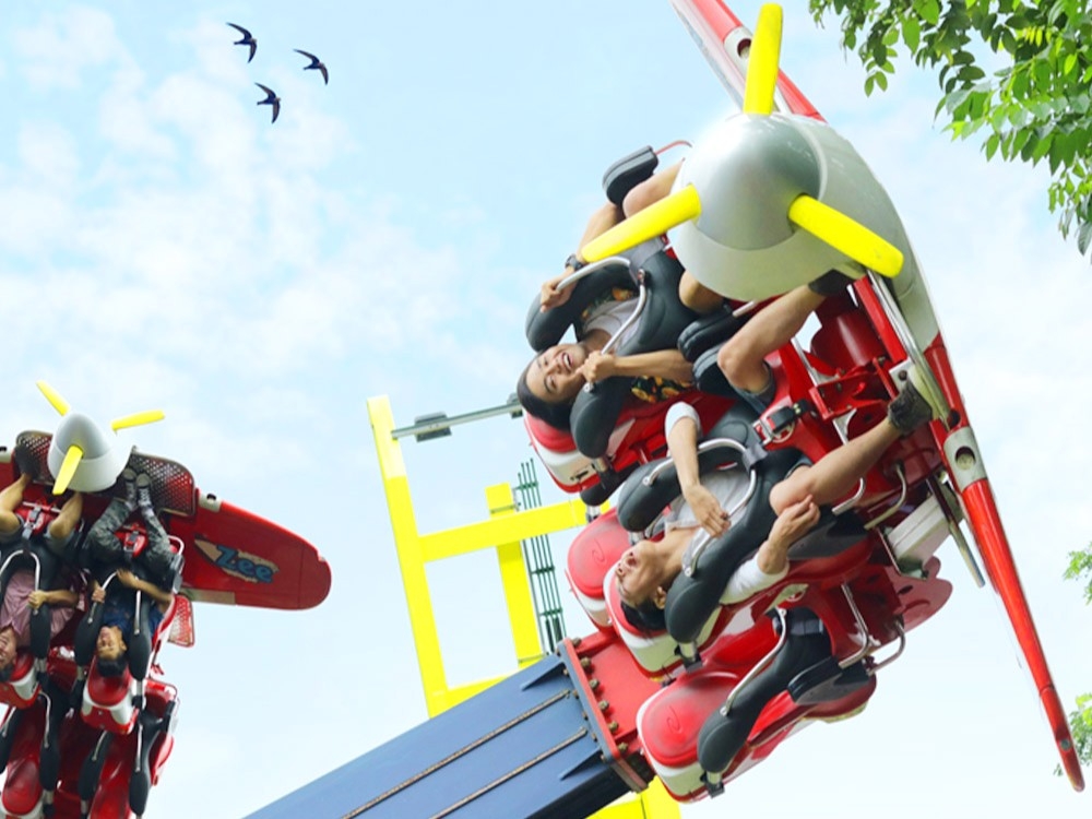 A THRILLING LEBARAN HOLIDAY WITH NEW RIDES AND ATTRACTIONS AT JUNGLELAND SENTUL