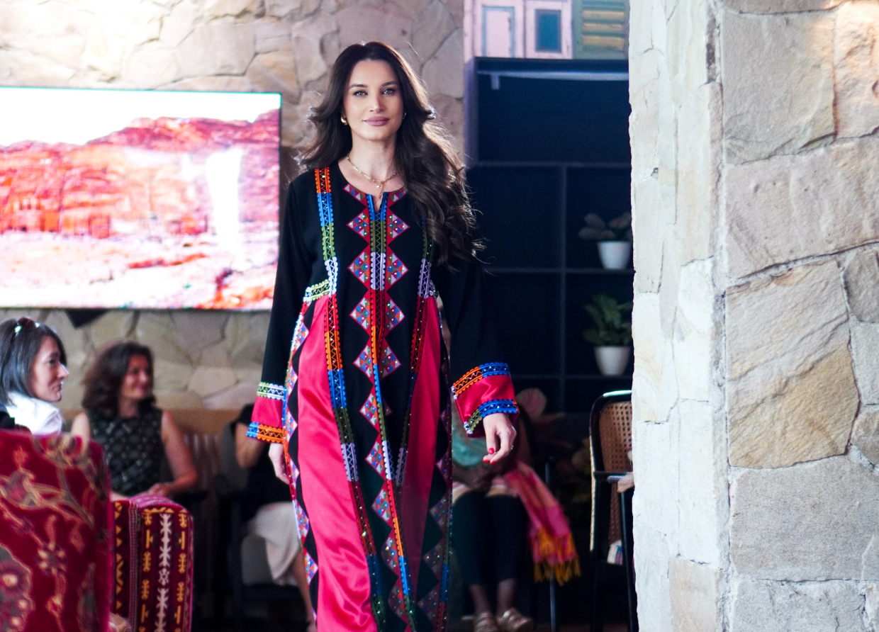 FASHION EXTRAVAGANZA: TEMPTING ELEGANCE FROM JORDAN IN JAKARTA