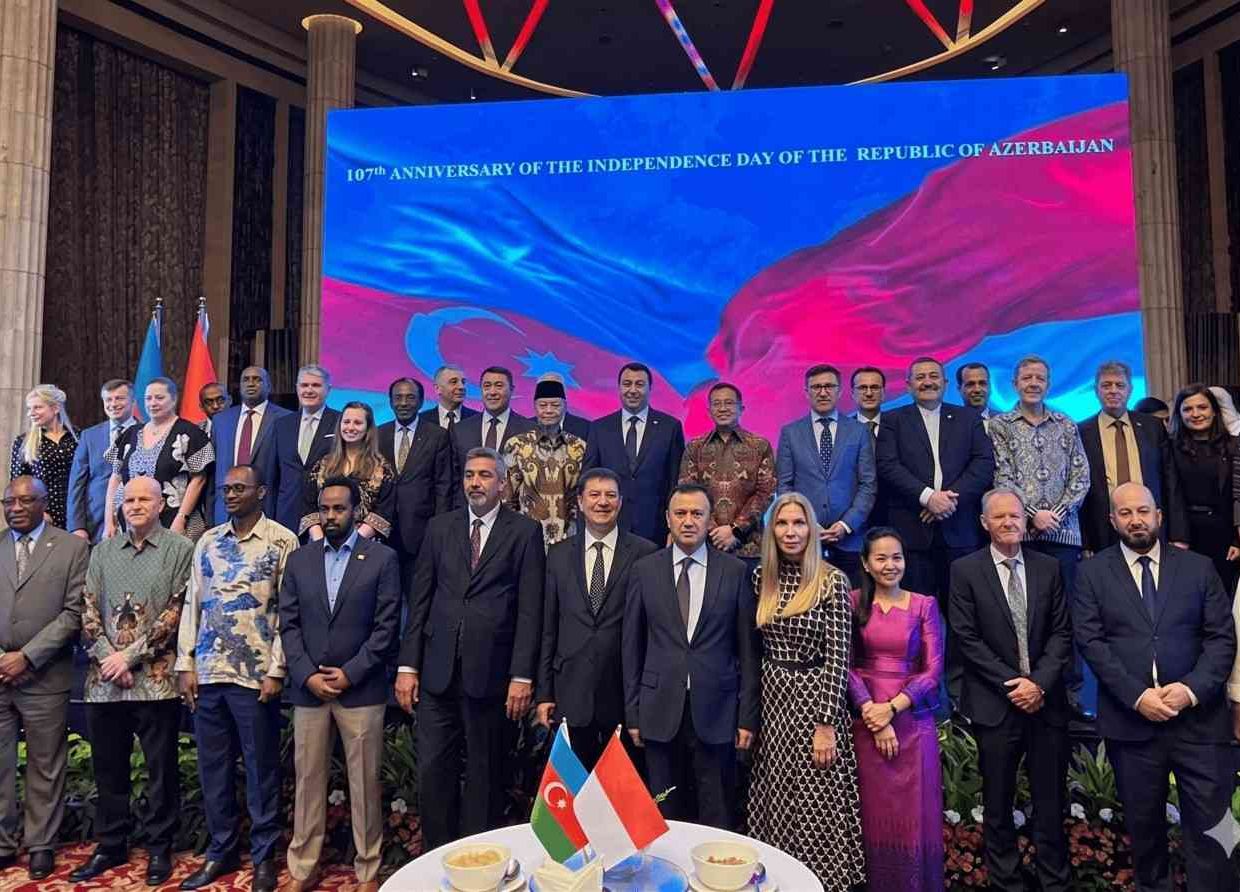 JUBILANT REVELRY: AZERBAIJAN'S INDEPENDENCE GALA SHINES IN JAKARTA