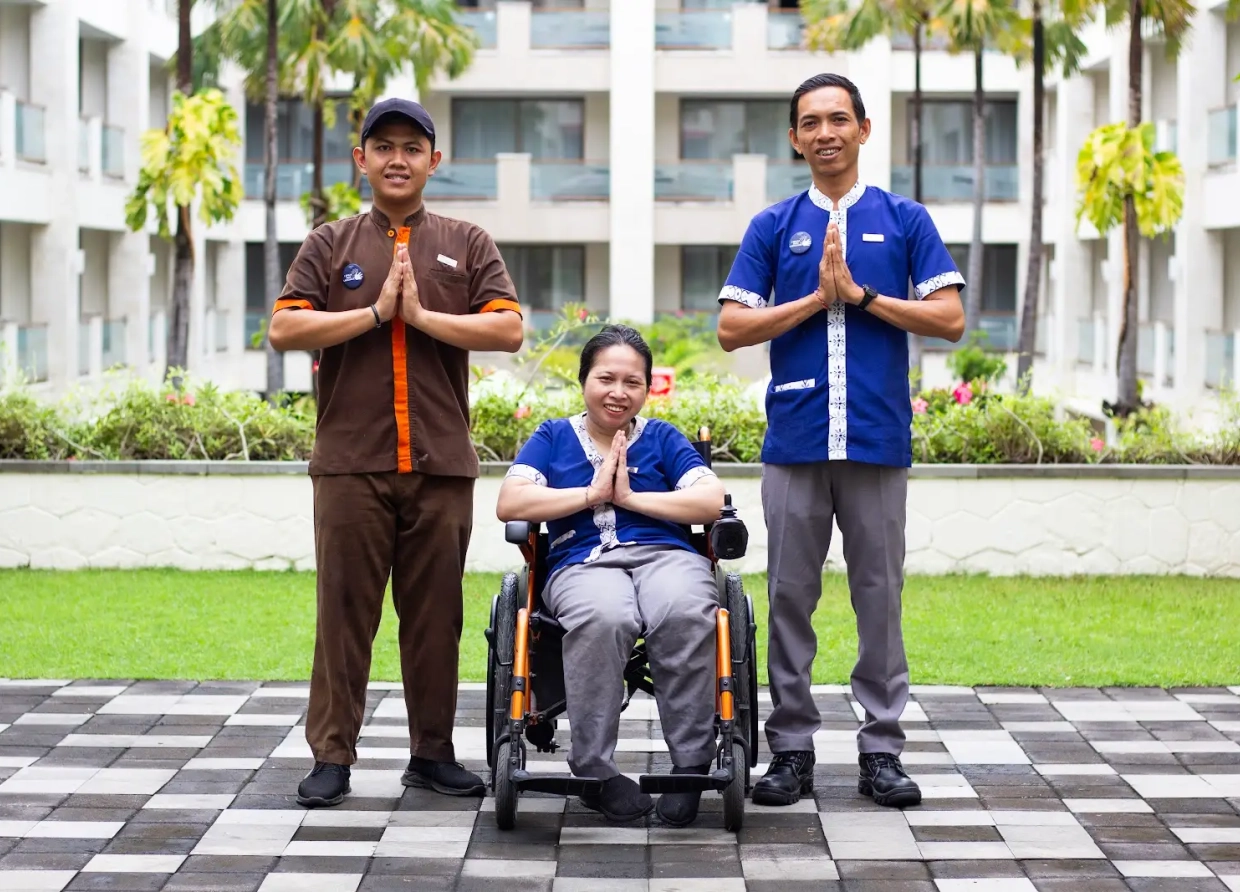 ARCHIPELAGO: CREATING AN INCLUSIVE WORKPLACE FOR PEOPLE WITH DISABILITIES IN THE HOSPITALITY INDUSTRY