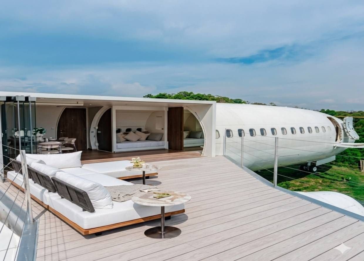 UNIQUE EXPLORATION IN BALI: PRIVATE JET VILLA BY GEOMETRIUM DESIGN STUDIO