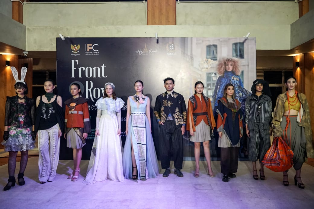 FRONT ROW PARIS 2024: A GRAND SHOWCASE OF INDONESIAN FASHION AT HISTORIC SALLE WAGRAM