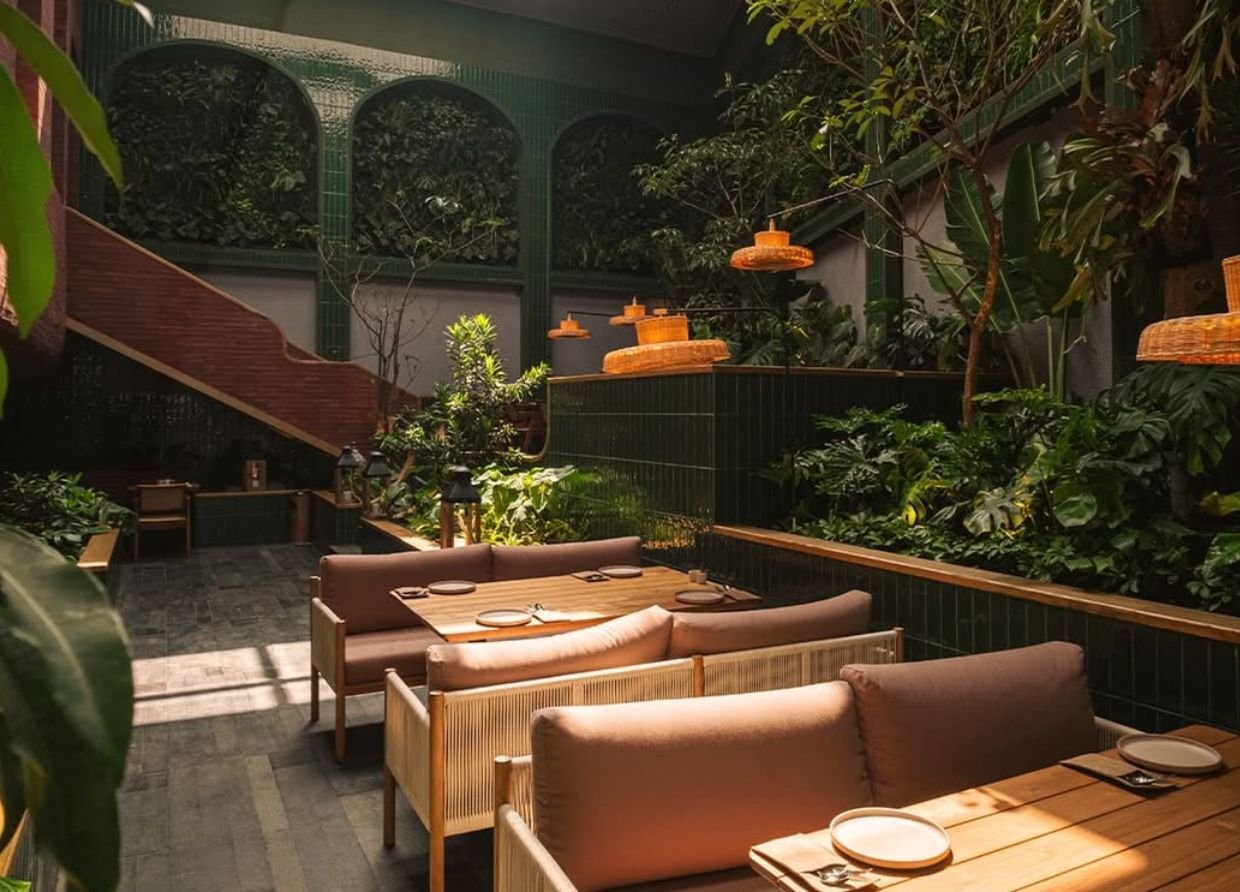 SEMAJA JAKARTA: THE RESTAURANT LISA FOUND DURING EXTRACTION