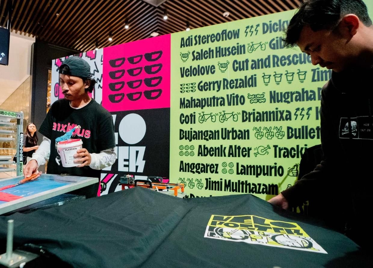 IGNITING JAKARTA'S CREATIVE ESSENCE: GOWEZINE'S VELOPOSTER EXHIBITION UNLEASHES ARTISTIC ENERGY