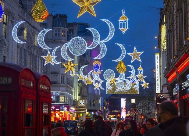 LONDON LIGHTS UP: INAUGURAL RAMADAN DECOR ILLUMINATES THE STREETS
