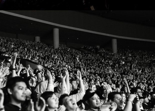 TUR SAMA SAMA FEATURING TULUS, SAL PRIADI, KUNTO AJI, IDGITAF, AND DERE HEADS TO KUALA LUMPUR