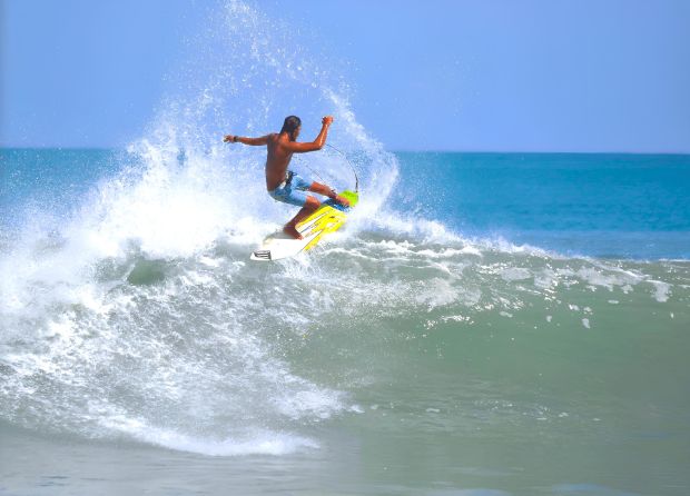 THE BEST BEACHES FOR SURFING IN BALI: A GUIDE TO 9 TOP DESTINATIONS