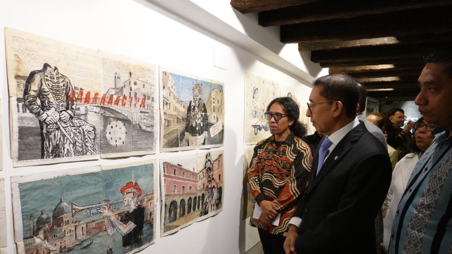 Minister of Culture Fadli Zon at the opening of Paviliun Indonesia